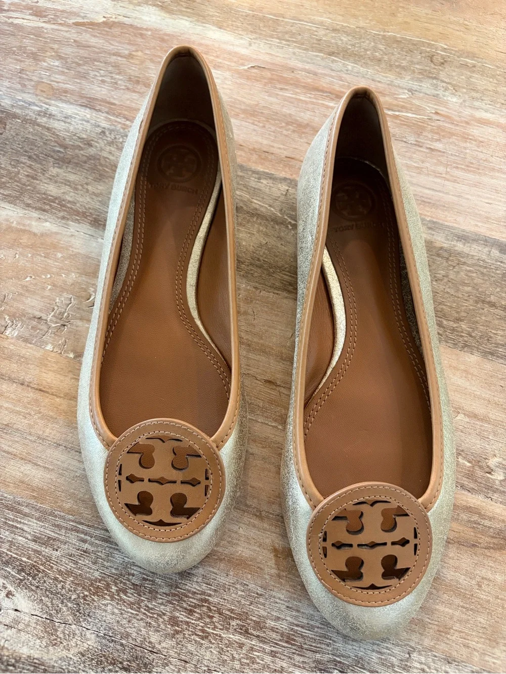 Tory Burch Louisa Ballet Flats Metallic Platinum Gold Blonde Leather Trim 7.5M